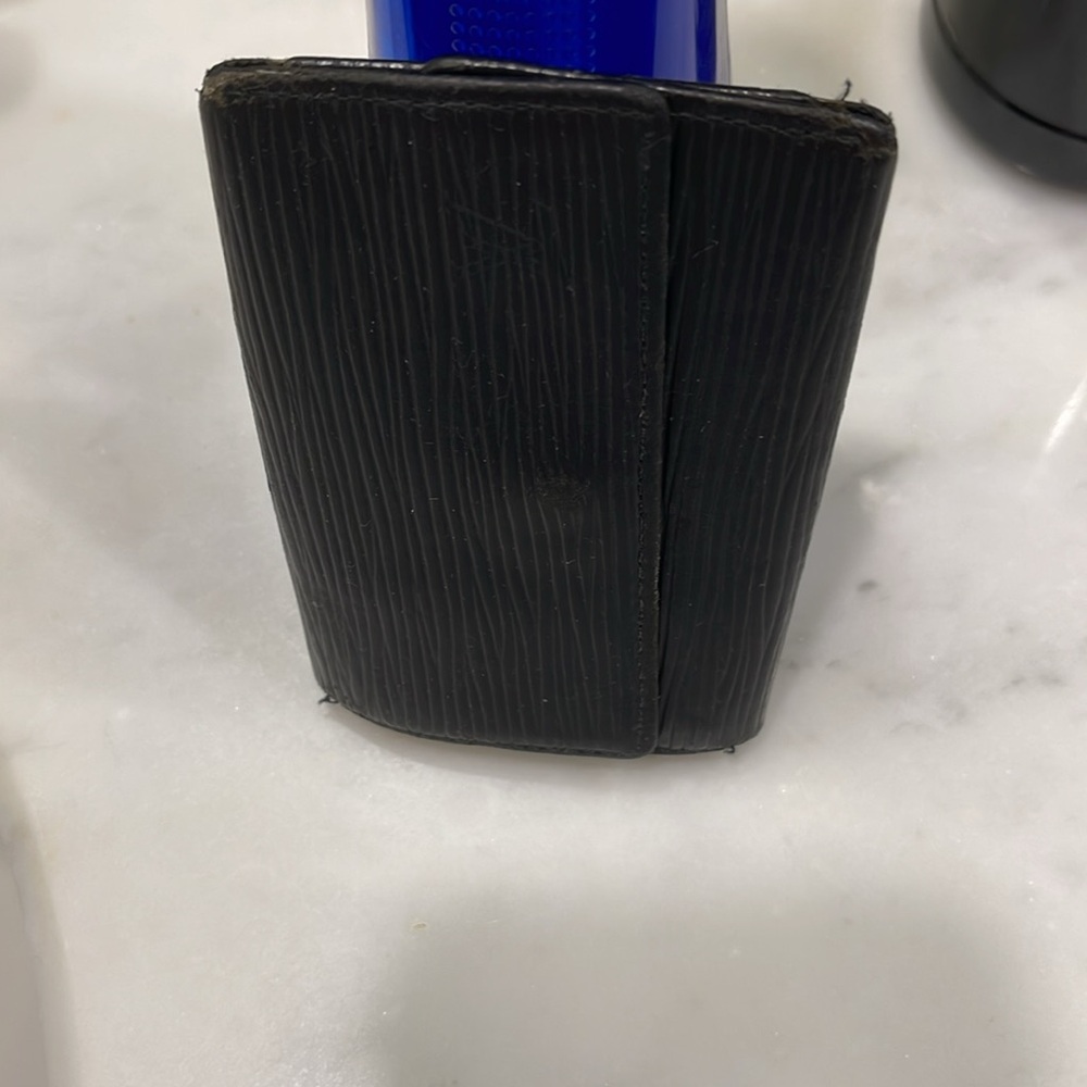 Louis Vuitton Epi Black Key Holder Snap Wallet GUC - Picture 4 of 7